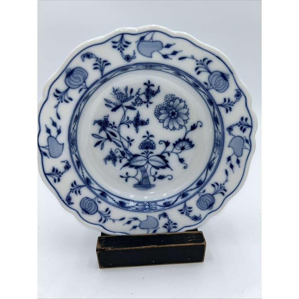 Antique Meissen Porcelain Blue Onion Wide Rim 9 7/8" Soup Bowl